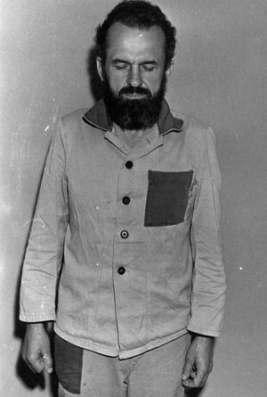 Zdjęcia K. Świtonia z okresu aresztowania w 1978 r. (AIPN Ka 029/698, t. 1, k. 111 i 123).