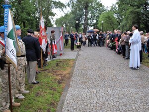 Odsłonięcie bielskiego pomnika Polaków zamordowanych na Wołyniu.