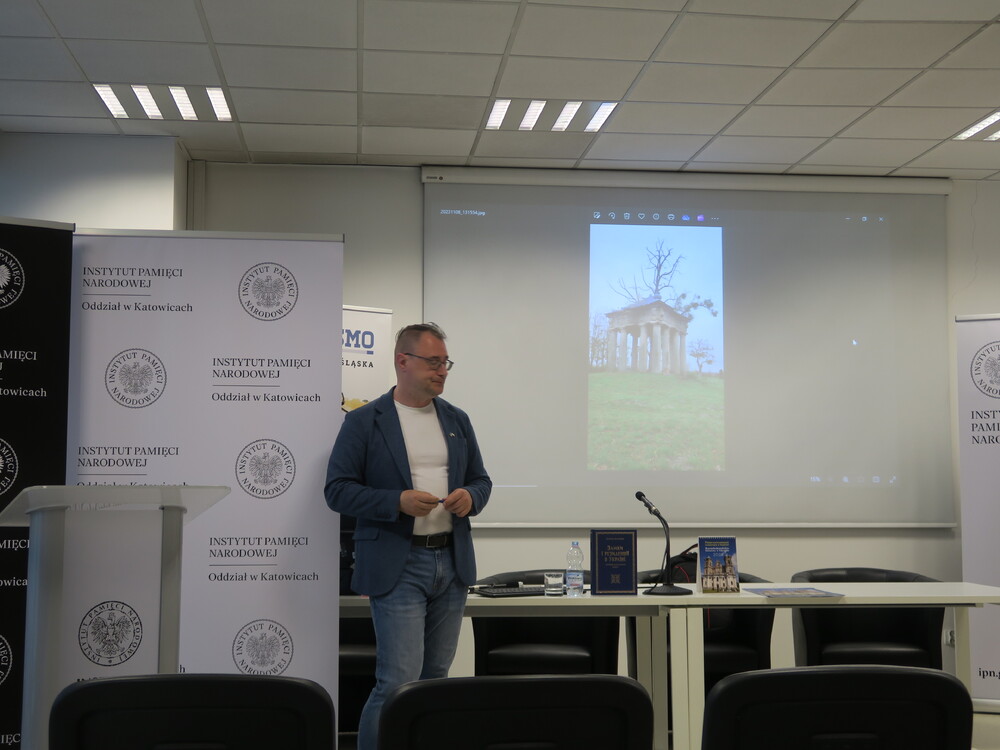 Spotkanie wokół książki „Zamki i rezydencje na Ukrainie związane z Polską” z udziałem jej autora, Dmytra Antoniuka - Katowice, 27 maja 2024. Fot.: IPN