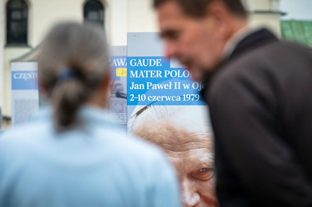 Instytut Pamięci Narodowej zaprezentował w Częstochowie wystawę „Gaude Mater Polonia. Jan Paweł II w Ojczyźnie. 2–10 czerwca 1979” - Częstochowa, 4, 5 czerwca 2024. Fot.: IPN K. Łojko