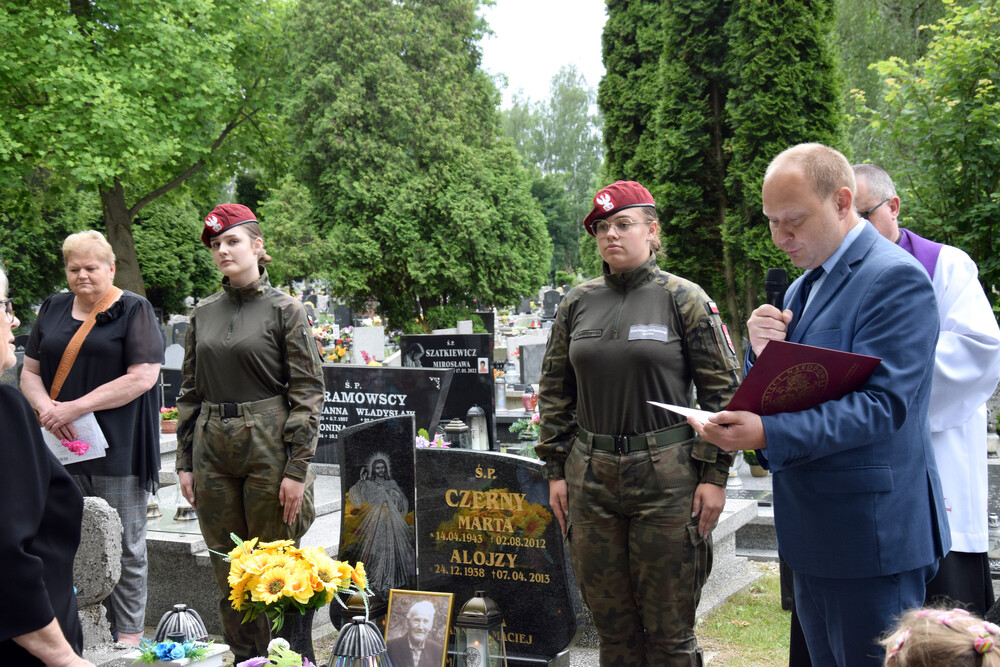 Uroczystość oznaczenia grobu powstańca śląskiego śp. Macieja Dedy znakiem pamięci „Tobie Polsko”. - Tychy, 7 czerwca 2024. Fot.: D. Mikoda IPN