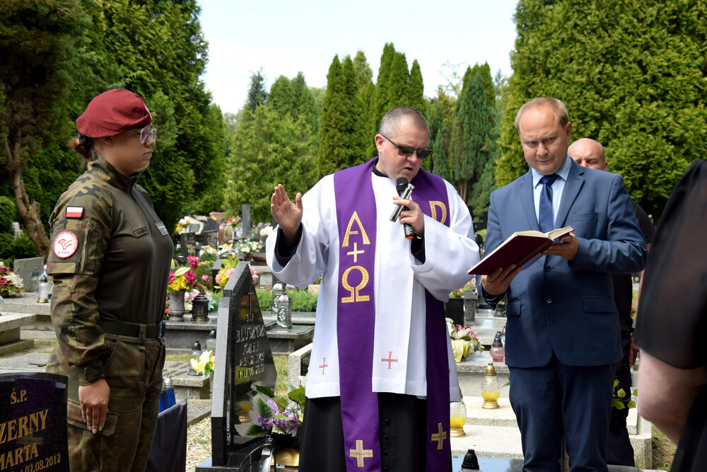 Uroczystość oznaczenia grobu powstańca śląskiego śp. Macieja Dedy znakiem pamięci „Tobie Polsko”. - Tychy, 7 czerwca 2024. Fot.: D. Mikoda IPN