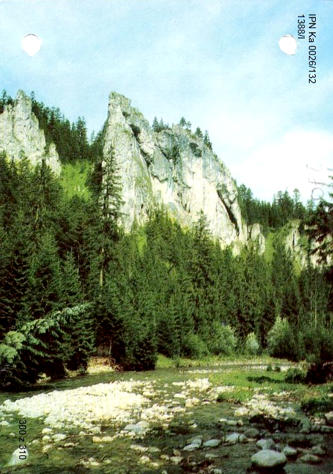 4 – Dolina Chochołowska, prawdopodobnie lata siedemdziesiąte XX w. (fot. M. Raczkowski, wyd. Biuro Wydawniczo-Propagandowe; IPN Ka 0026/132)