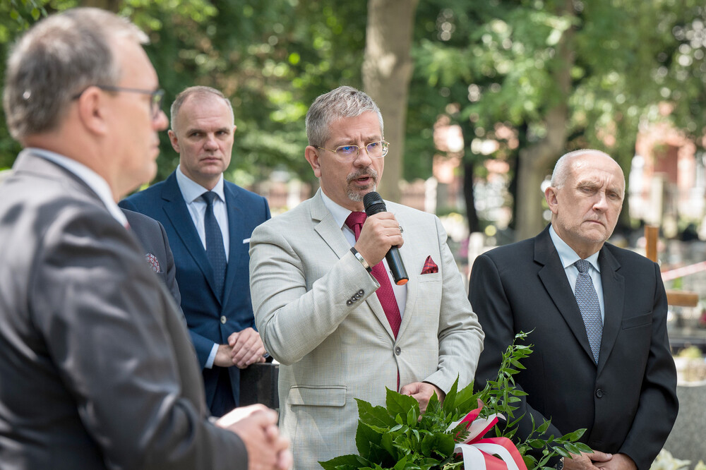 Uroczystość oznaczenia grobu powstańca śląskiego śp. Franciszka Poloczka znakiem pamięci „Tobie Polsko” – Katowice, 5 lipca 2024. Fot.: IPN K. Łojko
