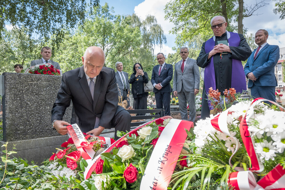 Uroczystość oznaczenia grobu powstańca śląskiego śp. Franciszka Poloczka znakiem pamięci „Tobie Polsko” – Katowice, 5 lipca 2024. Fot.: IPN K. Łojko