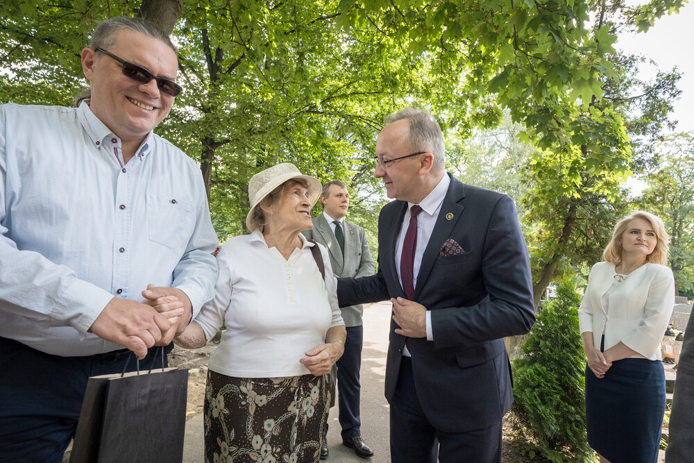 Uroczystość oznaczenia grobu powstańca śląskiego śp. Franciszka Poloczka znakiem pamięci „Tobie Polsko” – Katowice, 5 lipca 2024. Fot.: IPN K. Łojko