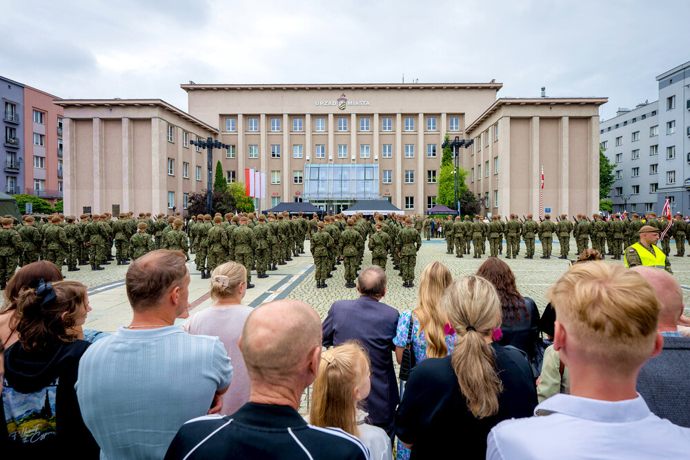 Uroczysta przysięga żołnierzy WOT w Sosnowcu – Sosnowiec, 7 lipiec 2024. Fot.: IPN K. Łojko