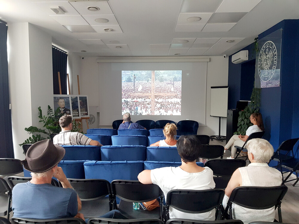 Projekcja filmu dokumentalnego „DZIEWIĘĆ DNI, KTÓRE ZMIENIŁY POLSKĘ” – Częstochowa, 9 lipca 2024. Fot.: IPN