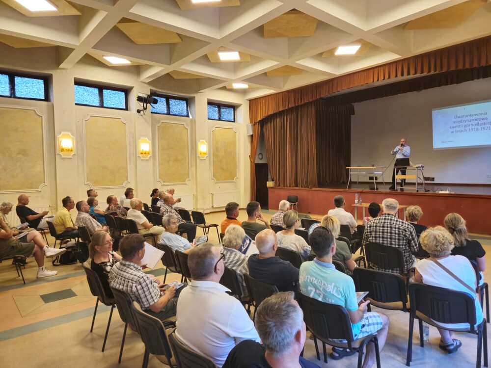 Wykład popularno-naukowy Ryszarda Mozgola pt. „Uwarunkowania międzynarodowe sprawy górnośląskiej w latach 1918-1922” – Mielec, 15 lipca 2024. Fot.: IPN