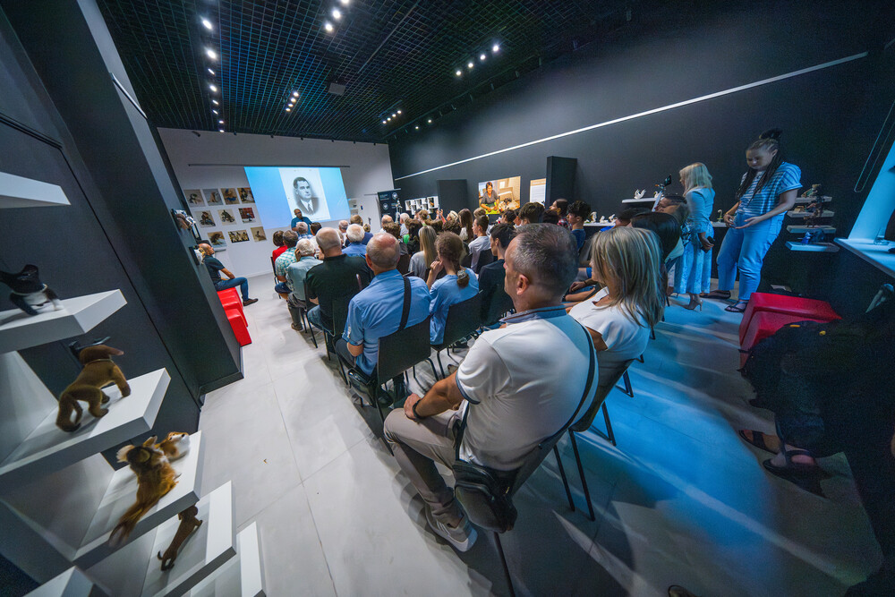 Prelekcja dr. Tomasza Kurpierza „Henryk Sławik 1894-1944. Górnośląski Sprawiedliwy wśród Narodów Świata” – 7. edycja Przystanku Muzeum w Galerii Historii Miasta – Jastrzębie-Zdrój, 16 lipca 2024. Fot.: IPN K. Łojko