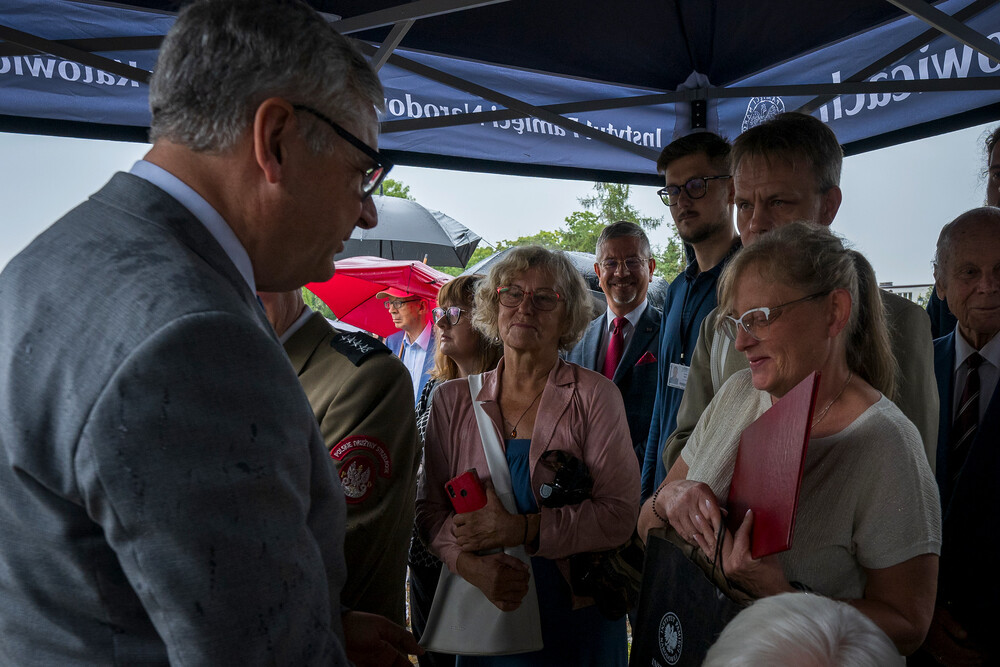 Uroczystość oznaczenia grobu śp. Janusza Nikodemskiego znakiem pamięci „Grób weterana walk o wolności niepodległość Polski” – w 80. rocznicę wybuchu Powstania Warszawskiego – Katowice, 1 sierpnia 2024. Fot.: IPN K. Łojko