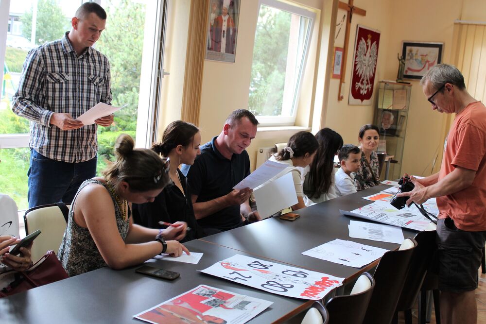 Podsumowanie trzeciej edycji konkursu plastycznego „Solidarność w oczach młodzieży”.
