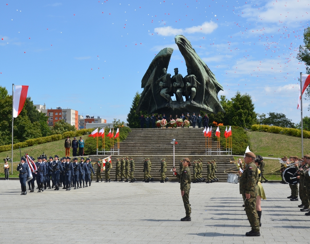 Wojewódzkie obchody Święta Wojska Polskiego w Katowicach. Fot. Justyna Siedlecka/OISW Katowice