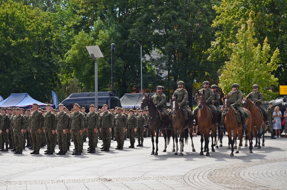 Wojewódzkie obchody Święta Wojska Polskiego w Katowicach. Fot. Justyna Siedlecka/OISW Katowice