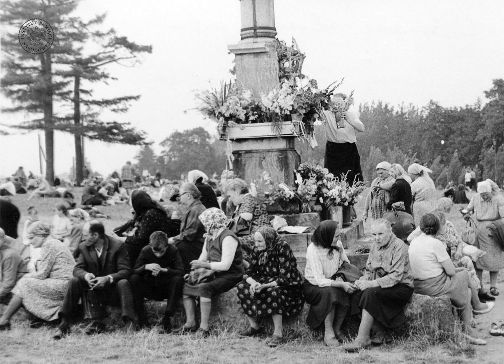 Wierni pod Jasną Górą, sierpień 1970 r. (IPN Ka 085/64, t. 3/1)