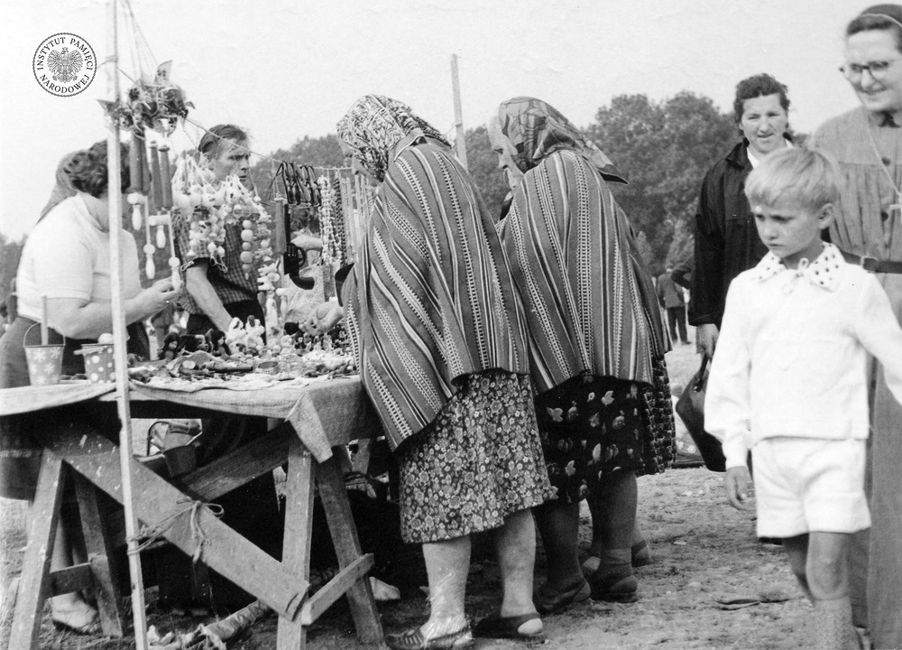 Wierni pod Jasną Górą, sierpień 1970 r. (IPN Ka 085/64, t. 3/1)
