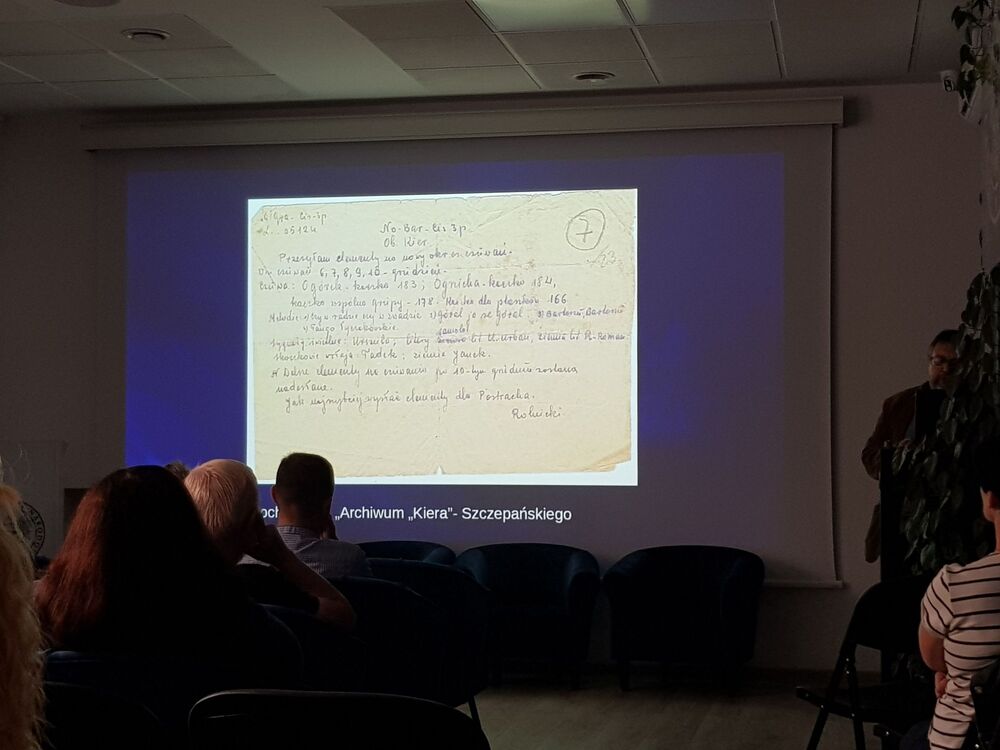 Wykład Mariusza Grzyba, historyka Muzeum Częstochowskiego, nt. „Przed i po godzinie „W”. Lotnicze wsparcie dla Armii Krajowej”. Fot. Adam Kurus/IPN