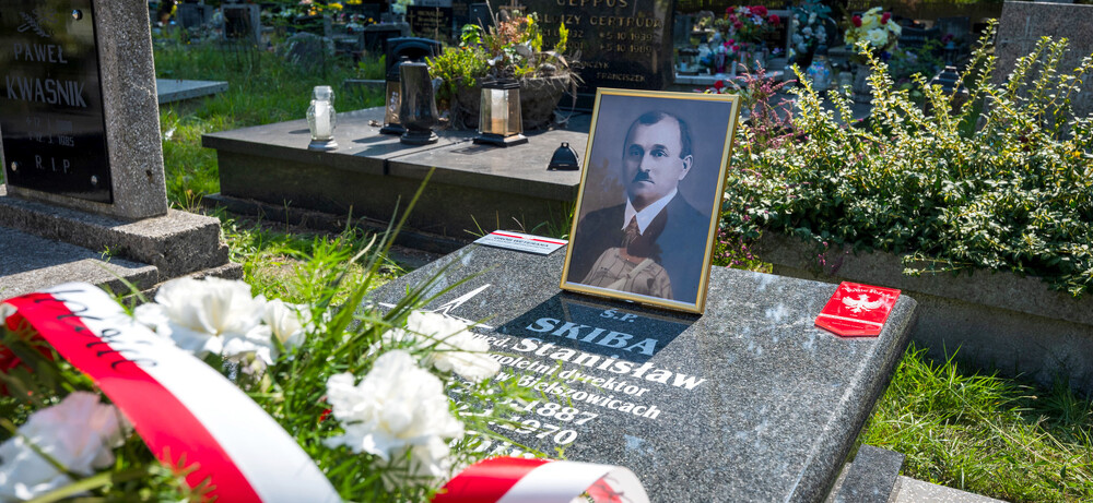 Oznaczenie grobu powstańca śląskiego dr. Stanisława Skiby znakiem pamięci „Tobie Polsko” – Ruda Śląska, 27 sierpnia 2024. Fot.: IPN K. Łojko