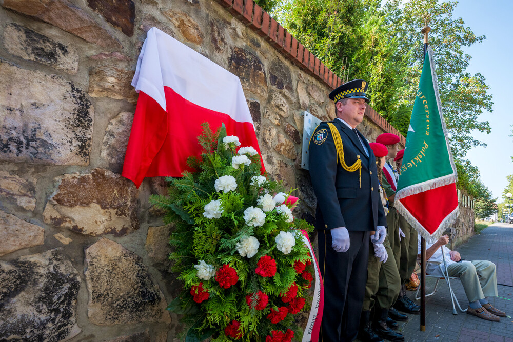 Odsłonięcie tablicy upamiętniającej Pawła Kubinę – Ruda Śląska, 28 sierpnia 2024. Fot.: IPN K. Łojko