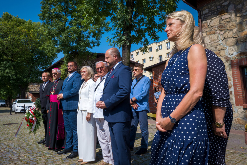 Odsłonięcie tablicy upamiętniającej Pawła Kubinę – Ruda Śląska, 28 sierpnia 2024. Fot.: IPN K. Łojko