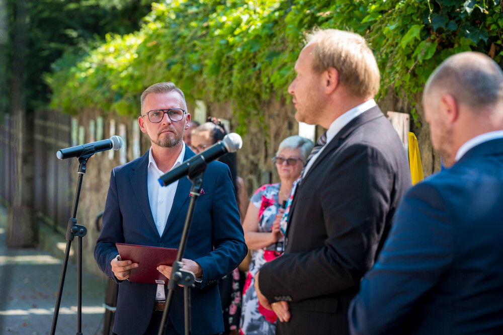 Odsłonięcie tablicy upamiętniającej Pawła Kubinę – Ruda Śląska, 28 sierpnia 2024. Fot.: IPN K. Łojko