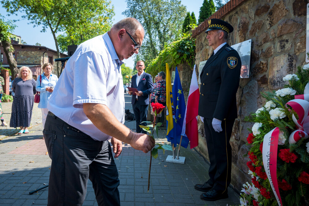 Odsłonięcie tablicy upamiętniającej Pawła Kubinę – Ruda Śląska, 28 sierpnia 2024. Fot.: IPN K. Łojko