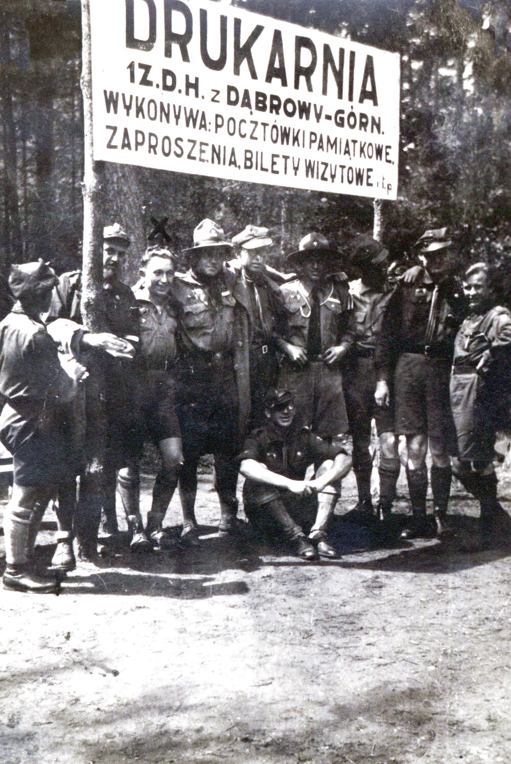 Fotografia wykonana podczas zlotu harcerskiego w okresie dwudziestolecia międzywojennego, nieznany autor (IPN Ka 454/194, t. 2)