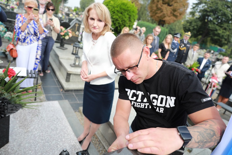 Upamiętniono Westerplatczyka Stanisława Bartochę w 85. rocznica wybuchu II wojny światowej. Fot. Mariusz Binkiewicz/UM w Sosnowcu