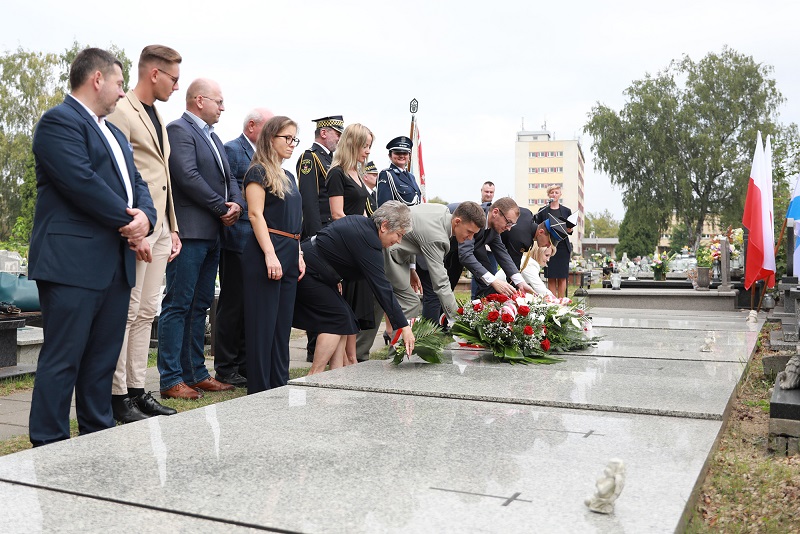 Upamiętniono Westerplatczyka Stanisława Bartochę w 85. rocznica wybuchu II wojny światowej. Fot. Mariusz Binkiewicz/UM w Sosnowcu