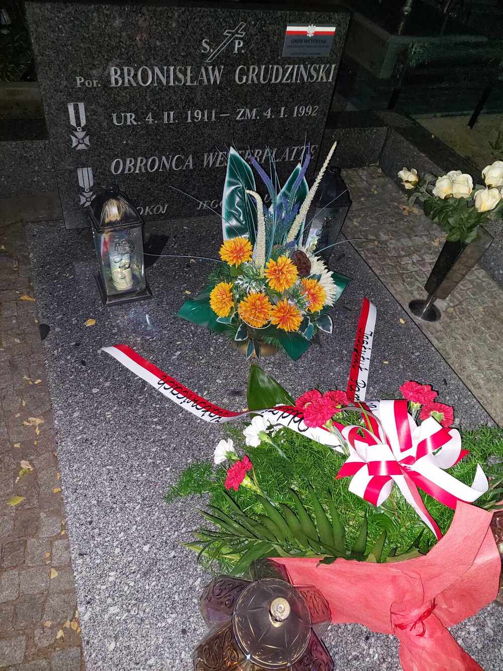 Grób ppor. Bronisława Grudzińskiego. Fot. Jarosław Podworski/IPN