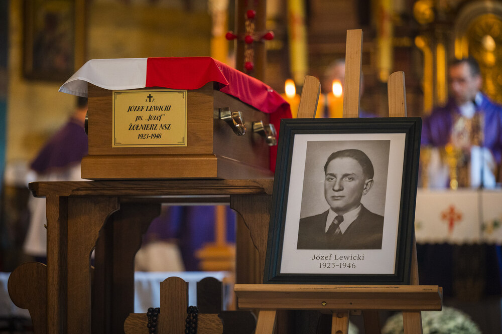 Uroczystości pogrzebowe Józefa Lewickiego, żołnierza VII Śląskiego Okręgu NSZ – Szczyrk, 6 września 2024. Fot.: IPN K. Łojko