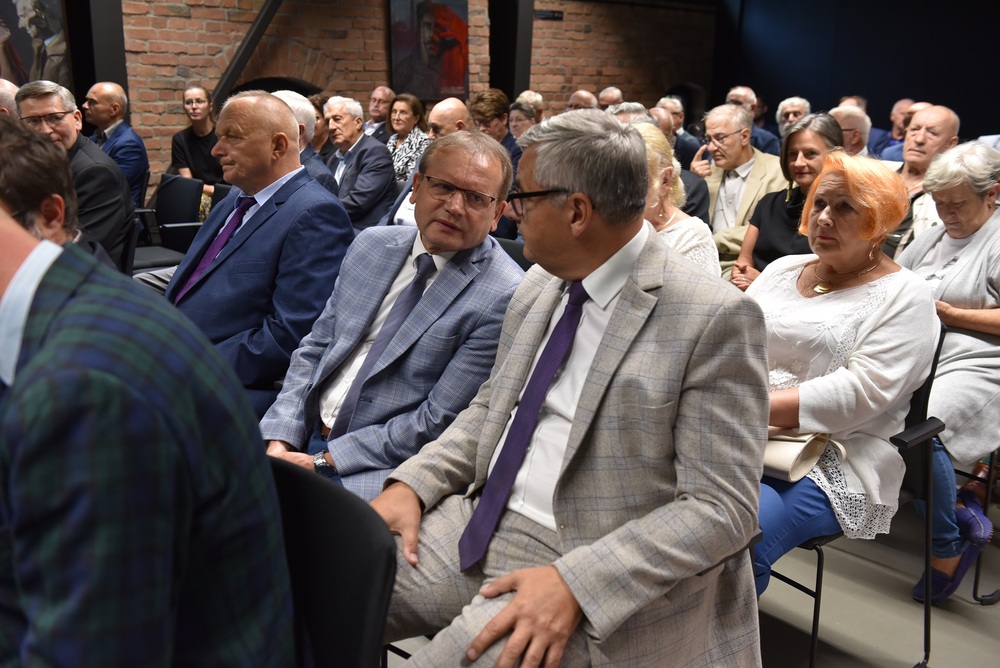 Katowicki Oddział IPN został uhonorowany nagrodą Czarny Diament Wolności. Fot. Monika Kobylańska/IPN