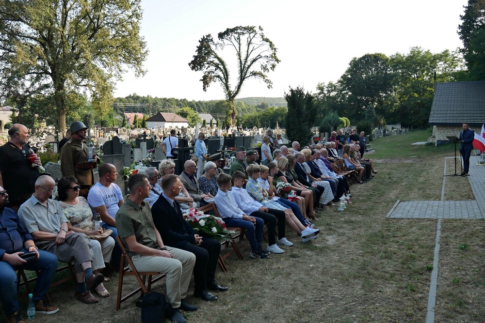 IV Święto Pułkowe 7 Pułku Artylerii Lekkiej i III Zjazd Rodzin Żołnierzy 7 Dywizji Piechoty Fot. Kinga Lis (IPN) i Michał Figzał (Stowarzyszenie Historyczne Reduta Częstochowa)