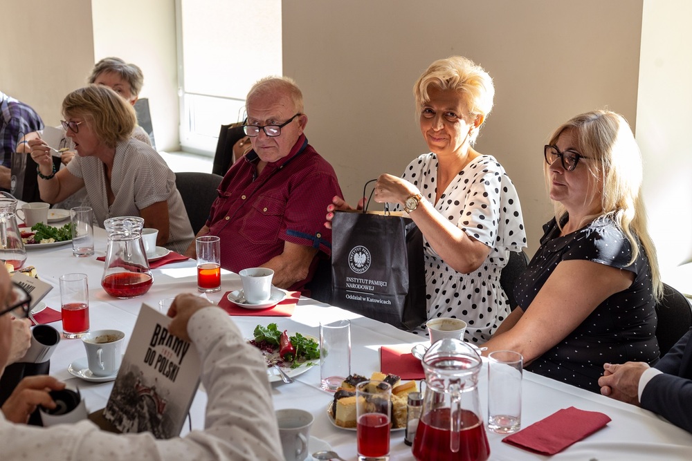IV Święto Pułkowe 7 Pułku Artylerii Lekkiej i III Zjazd Rodzin Żołnierzy 7 Dywizji Piechoty Fot. Kinga Lis (IPN) i Michał Figzał (Stowarzyszenie Historyczne Reduta Częstochowa)