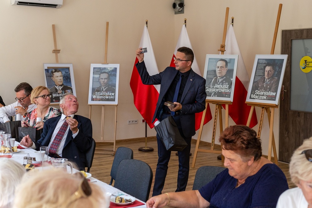 IV Święto Pułkowe 7 Pułku Artylerii Lekkiej i III Zjazd Rodzin Żołnierzy 7 Dywizji Piechoty Fot. Kinga Lis (IPN) i Michał Figzał (Stowarzyszenie Historyczne Reduta Częstochowa)