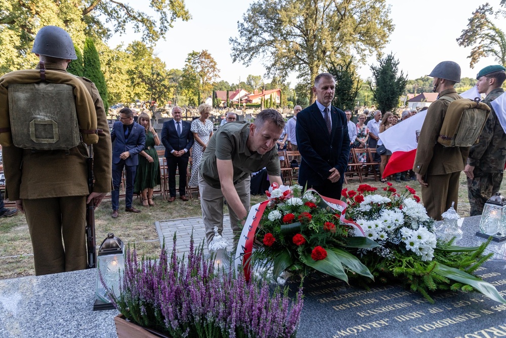 IV Święto Pułkowe 7 Pułku Artylerii Lekkiej i III Zjazd Rodzin Żołnierzy 7 Dywizji Piechoty Fot. Kinga Lis (IPN) i Michał Figzał (Stowarzyszenie Historyczne Reduta Częstochowa)