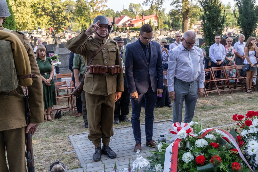 IV Święto Pułkowe 7 Pułku Artylerii Lekkiej i III Zjazd Rodzin Żołnierzy 7 Dywizji Piechoty Fot. Kinga Lis (IPN) i Michał Figzał (Stowarzyszenie Historyczne Reduta Częstochowa)