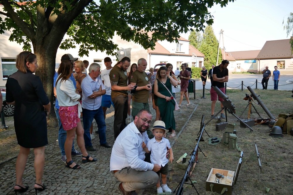 IV Święto Pułkowe 7 Pułku Artylerii Lekkiej i III Zjazd Rodzin Żołnierzy 7 Dywizji Piechoty Fot. Kinga Lis (IPN) i Michał Figzał (Stowarzyszenie Historyczne Reduta Częstochowa)