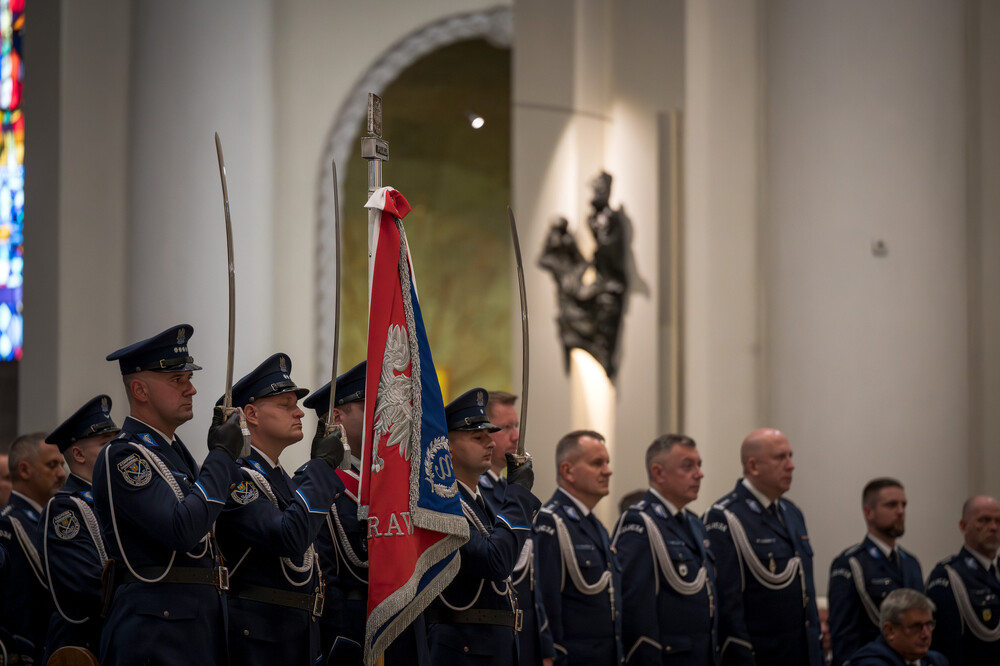 Oddział IPN w Katowicach został uhonorowany Medalem za Zasługi dla Ogólnopolskiego Stowarzyszenia „Rodzina Policyjna 1939 r.” z siedzibą w Katowicach – Katowice, 13 września 2024 r. Fot.: IPN K. Łojko