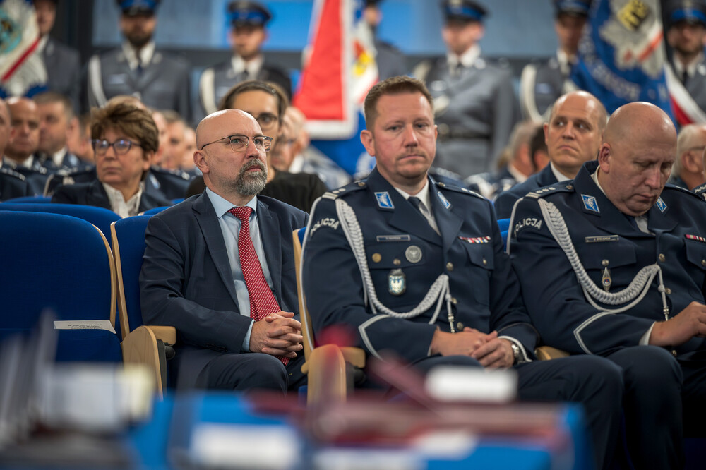 Oddział IPN w Katowicach został uhonorowany Medalem za Zasługi dla Ogólnopolskiego Stowarzyszenia „Rodzina Policyjna 1939 r.” z siedzibą w Katowicach – Katowice, 13 września 2024 r. Fot.: IPN K. Łojko