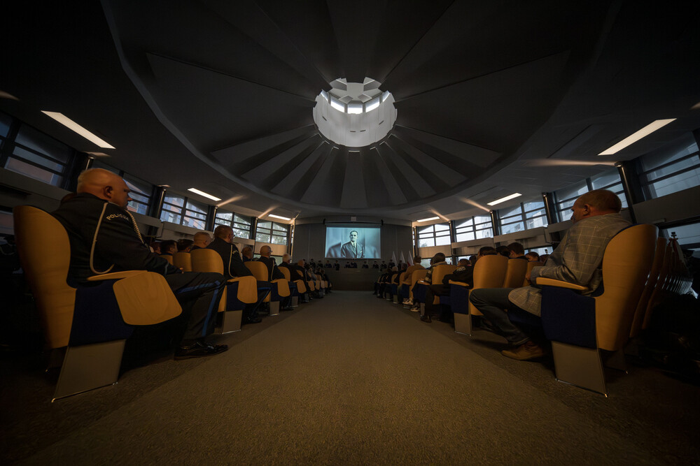 Oddział IPN w Katowicach został uhonorowany Medalem za Zasługi dla Ogólnopolskiego Stowarzyszenia „Rodzina Policyjna 1939 r.” z siedzibą w Katowicach – Katowice, 13 września 2024 r. Fot.: IPN K. Łojko