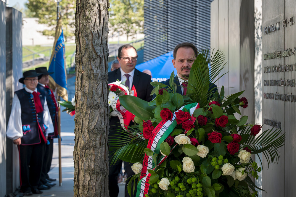 Uroczystość pod pomnikiem Henryka Sławika i Józsefa Antalla w Katowicach – 18 września 2024. Fot.: IPN K. Łojko
