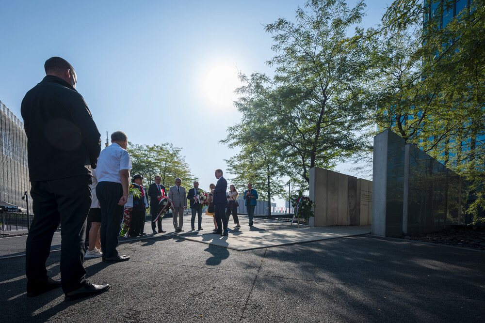 Uroczystość pod pomnikiem Henryka Sławika i Józsefa Antalla w Katowicach – 18 września 2024. Fot.: IPN K. Łojko