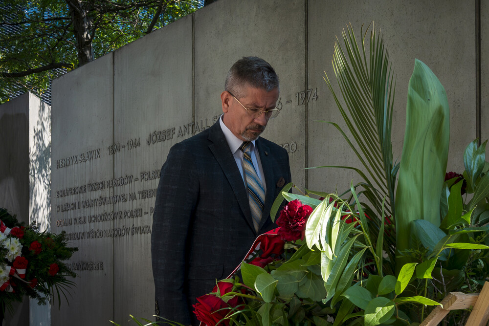 Uroczystość pod pomnikiem Henryka Sławika i Józsefa Antalla w Katowicach – 18 września 2024. Fot.: IPN K. Łojko