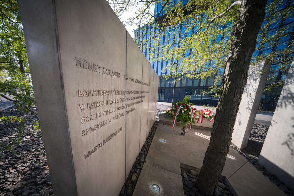 Uroczystość pod pomnikiem Henryka Sławika i Józsefa Antalla w Katowicach – 18 września 2024. Fot.: IPN K. Łojko