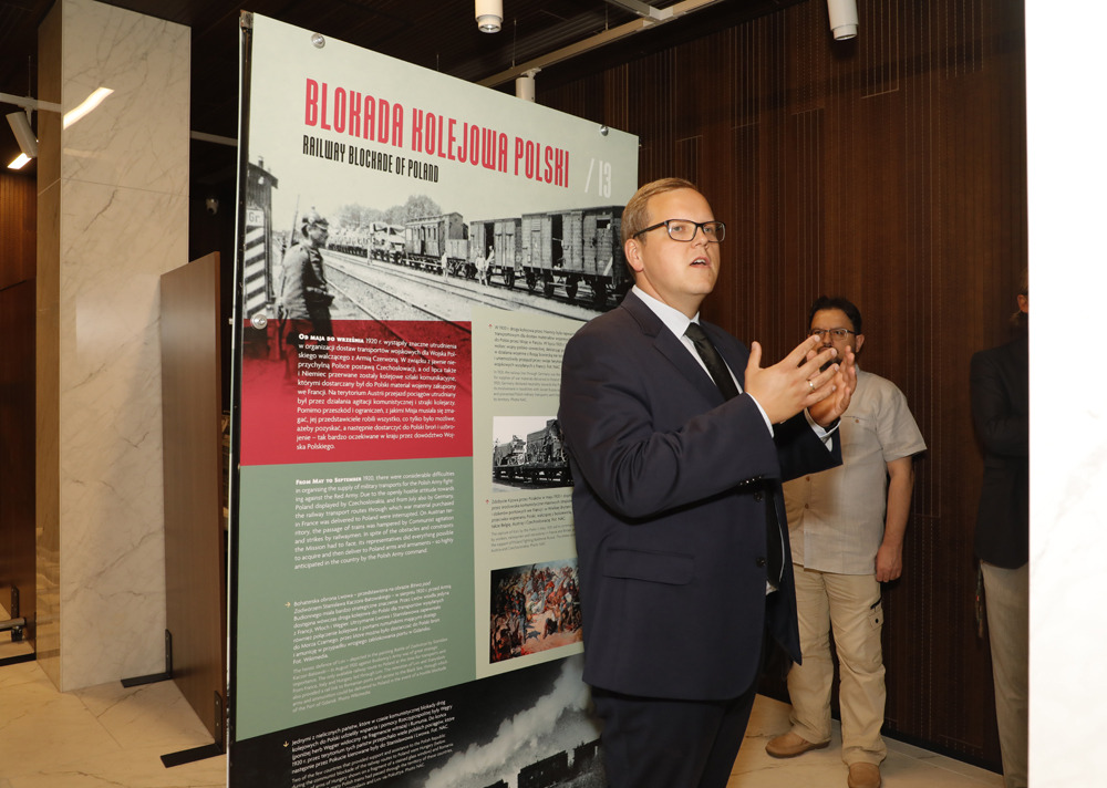 Wystawa pt. Walczyć, ale czym? Jak Polacy uzbroili swoją milionową armię do wojny z sowiecką Rosją? Działalność Polskiej Wojskowej Misji Zakupów w Paryżu w latach 1919-1921. Fot. Piotr Życieński/IPN