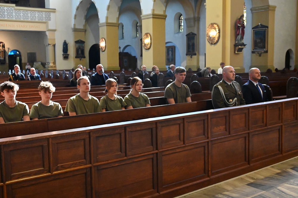 Uroczystość oznaczenia grobu powstańca śląskiego ppor. Wacława Zimocha znakiem pamięci „Tobie Polsko“. Fot. UM Ruda Śląska