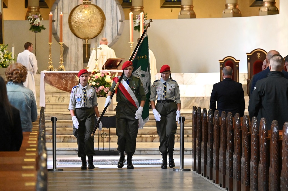 Uroczystość oznaczenia grobu powstańca śląskiego ppor. Wacława Zimocha znakiem pamięci „Tobie Polsko“. Fot. UM Ruda Śląska