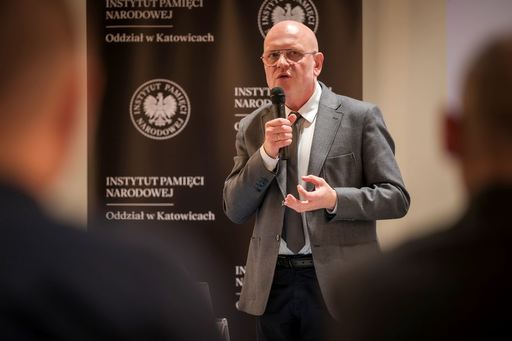 CALL FOR PAPERS: Ogólnopolska konferencja naukowa „Dekret sierpniowy jako narzędzie sprawiedliwych rozliczeń ze zbrodniami okresu wojny i okupacji?” – Katowice, 24-25 września 2024. Fot.: IPN K. Łojko