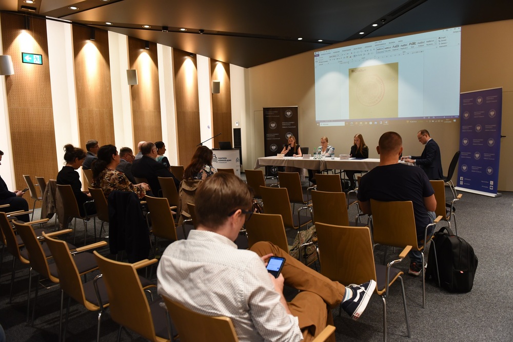 Konferencja „Dekret sierpniowy jako narzędzie sprawiedliwych rozliczeń ze zbrodniami okresu wojny i okupacji?”. Fot. Monika Kobylańska/IPN